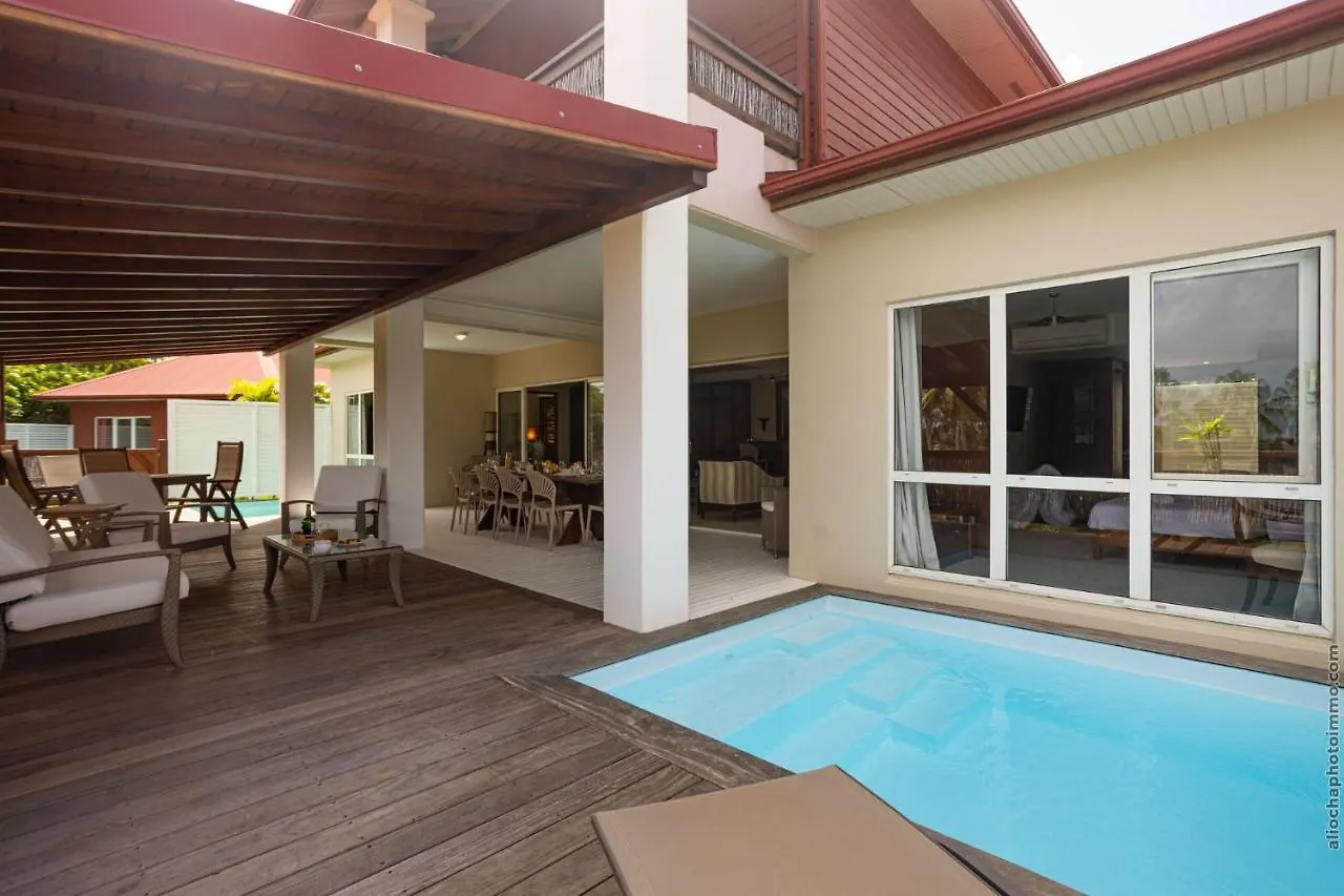 Villa Kyneos Le François 0*,  Martynika